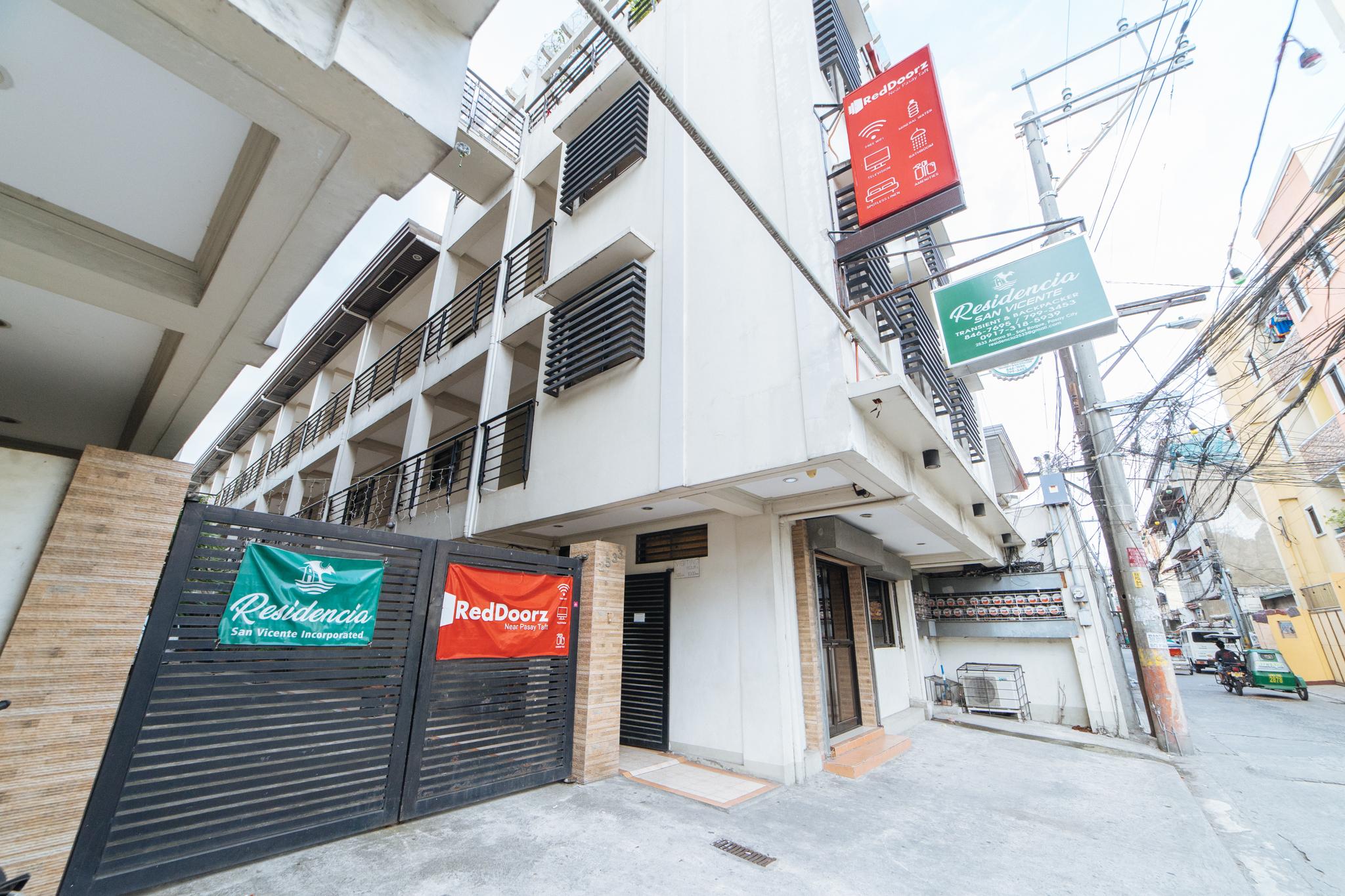 Reddoorz Near Pasay Taft Hotel Exterior photo