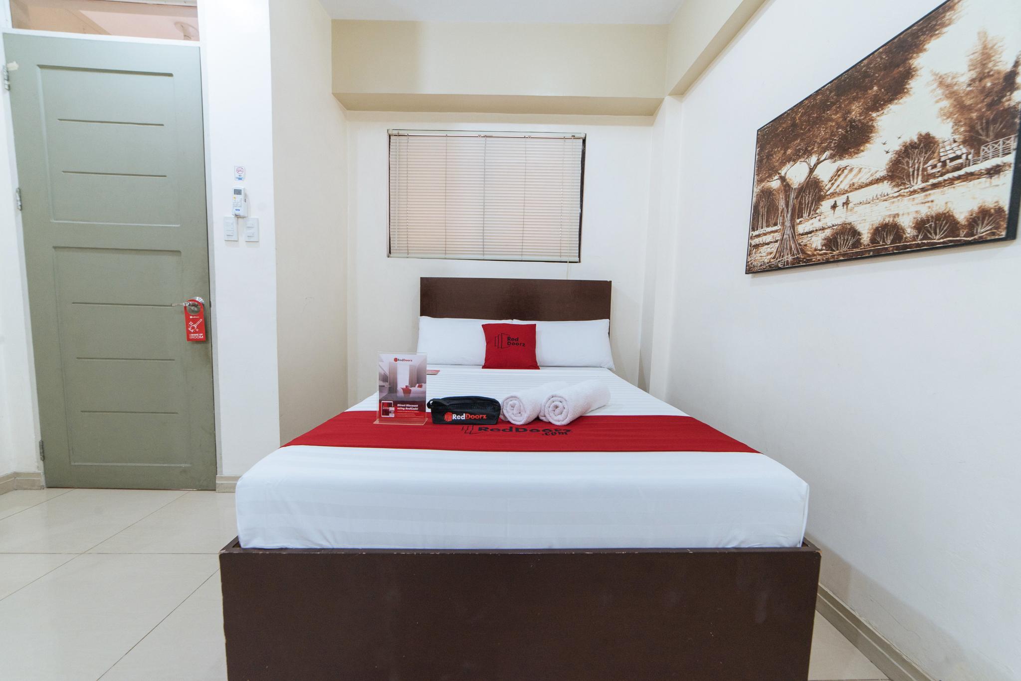 Reddoorz Near Pasay Taft Hotel Exterior photo