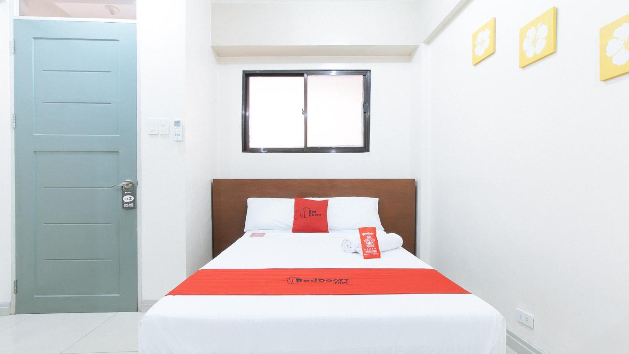 Reddoorz Near Pasay Taft Hotel Exterior photo