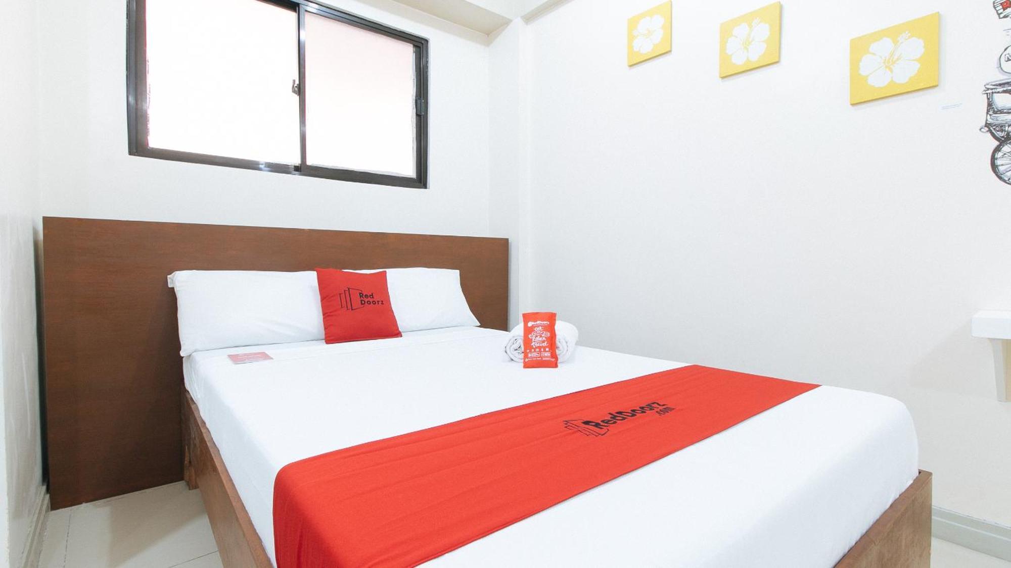 Reddoorz Near Pasay Taft Hotel Exterior photo